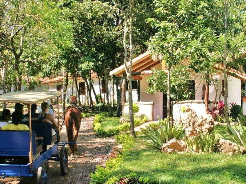 Guembe Biocentro & Resort Санта-Крус-де-ла-Сьерра Экстерьер фото